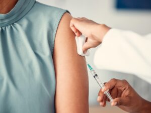 RESERVEER NU JE GRIEP EN/OF COVID-19 VACCINATIE